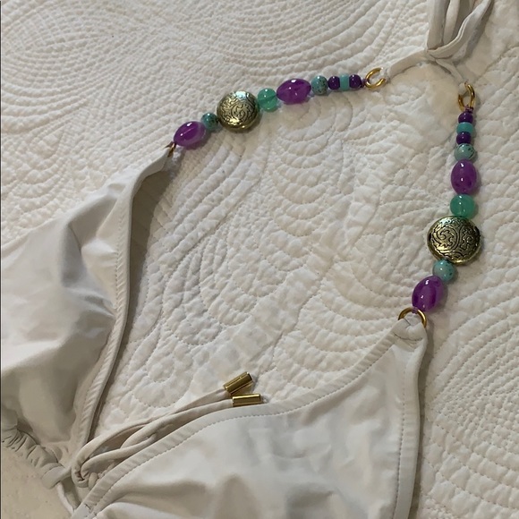 White bikini top with stones - Picture 2 of 3